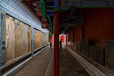 SE官方发布《最终幻想7 重制版》裸眼3D广告 赤红13逃到日本大街